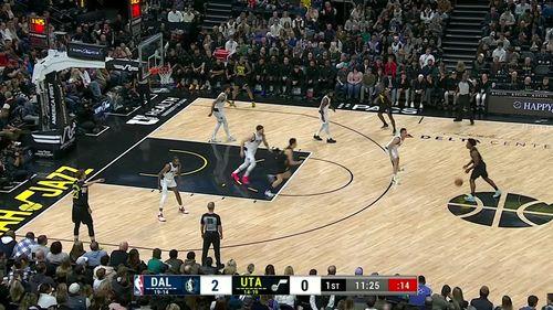 NBA夏季联赛：爵士vs独行侠,爵士与独行侠激战正酣！